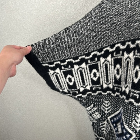 American Eagle Knit Black & White Open Cardigan Hoodie with Fringe Hem One Size - Picture 4 of 9